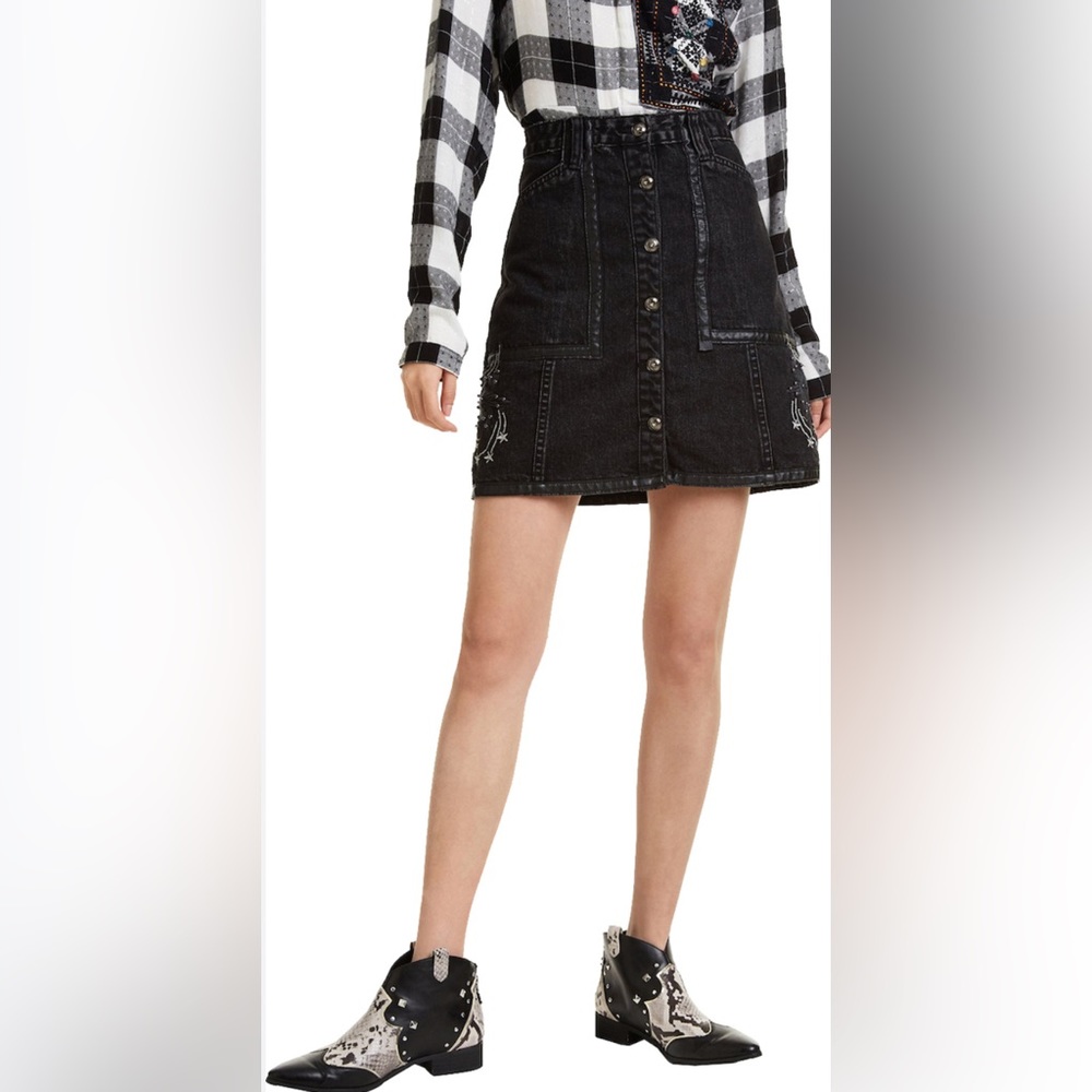 DESIGUAL black wash denim skirt size 28 (US8) - Picture 3 of 15